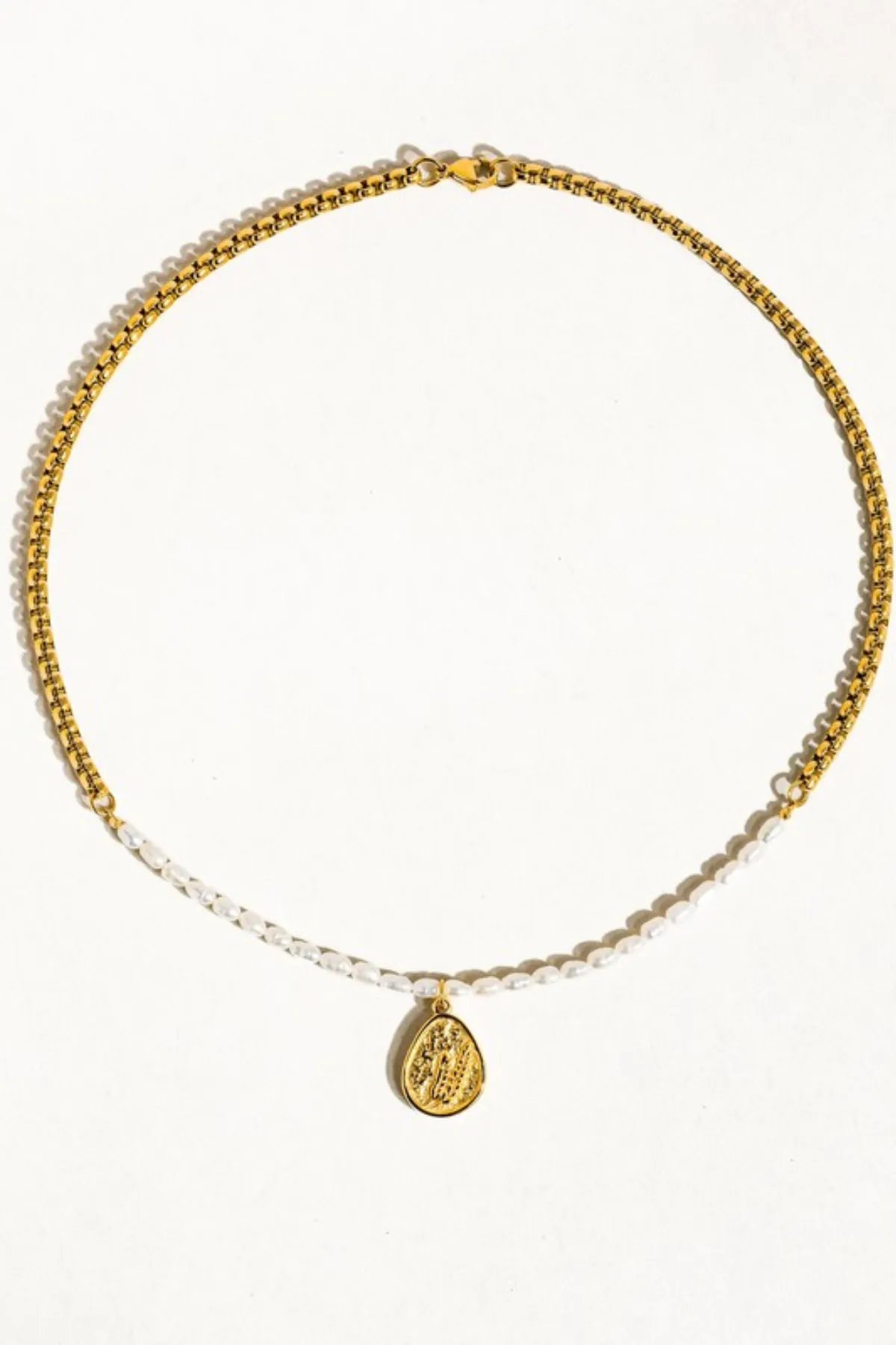 AGNES PEARL COIN NECKLACE