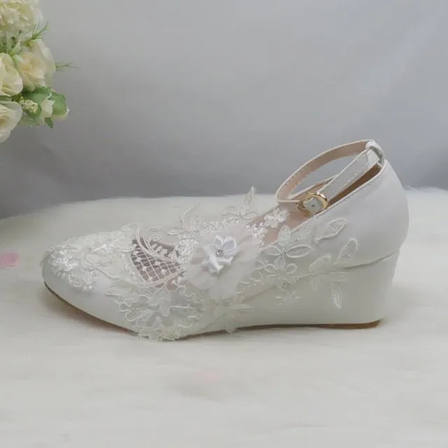 BAOYAFANG Bodacious White Flower High Heel Platform or Wedge Shoes