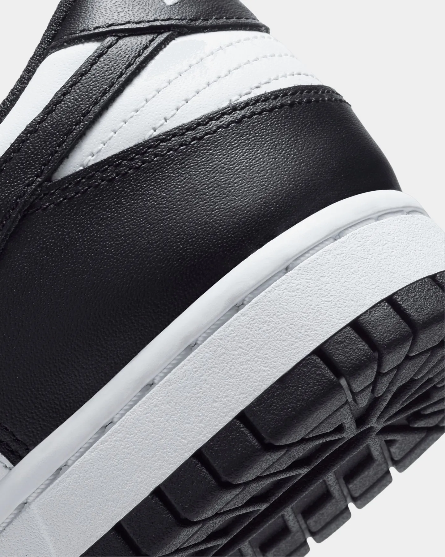 Nike Women's Dunk Low "Panda" White/Black/White