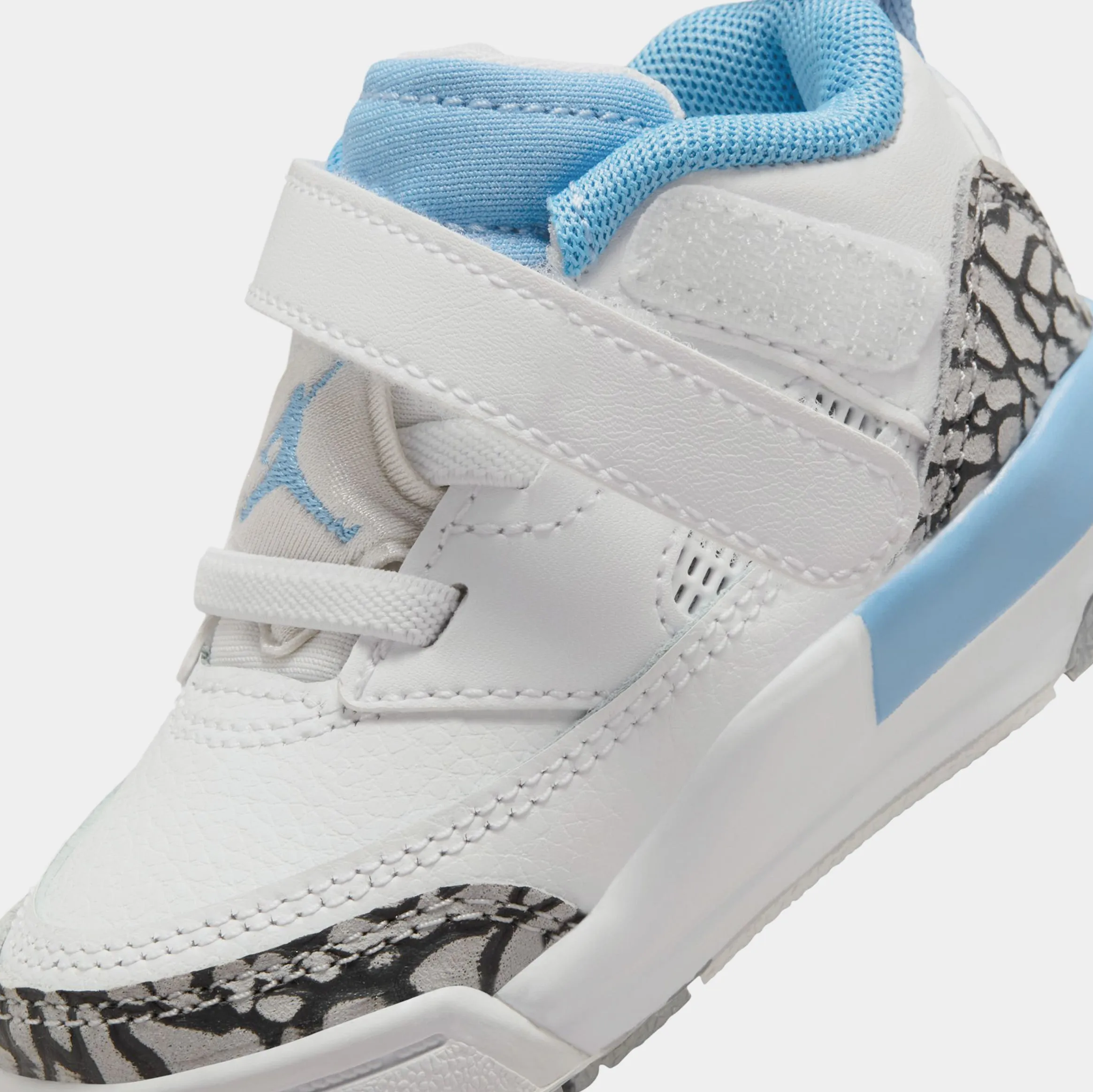 Spizike Low UNC Infant Toddler Basketball Shoes (White/Wolf Grey/Anthracite/University Blue)