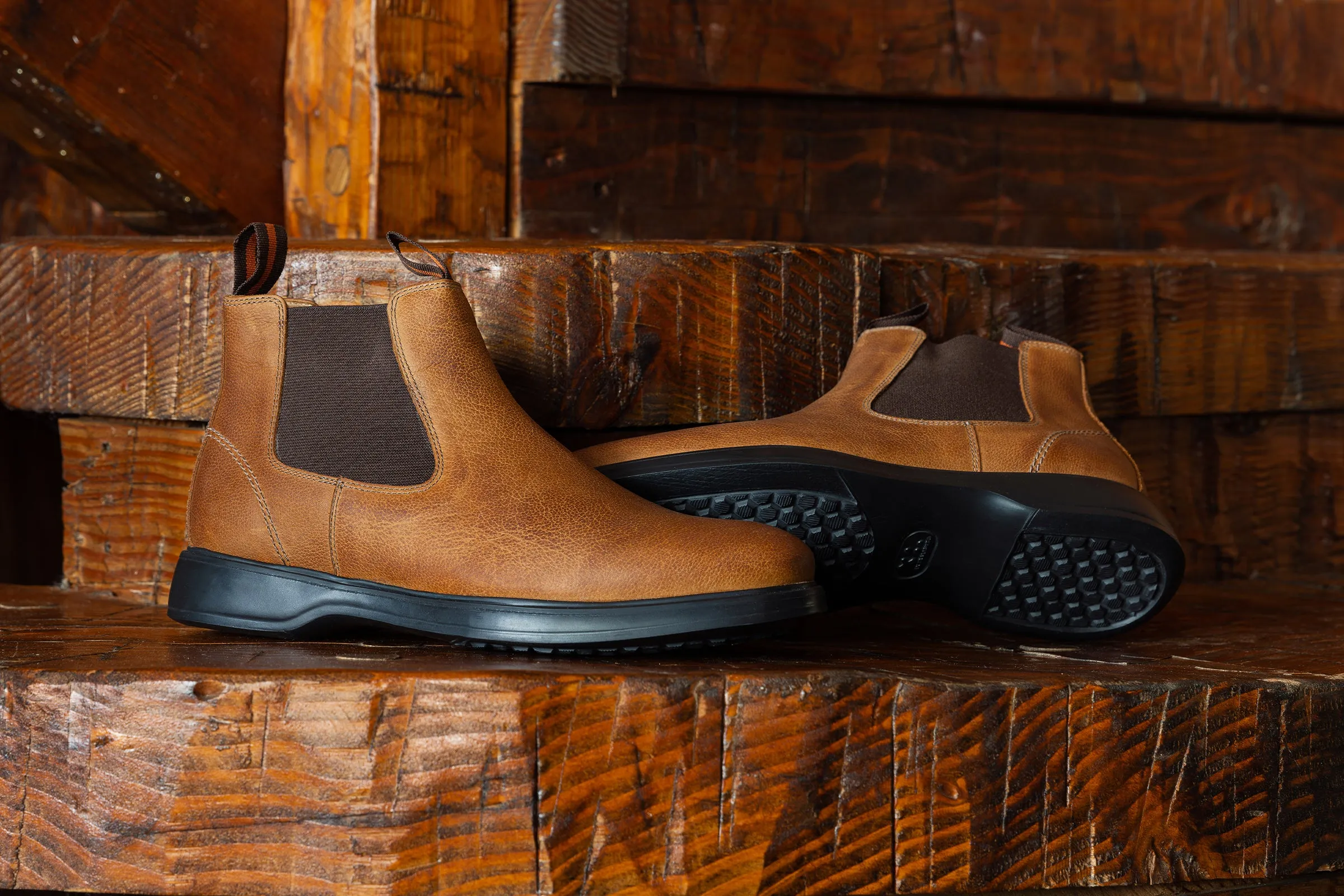 Windsor Nubuck Chelsea Boots - Caramel